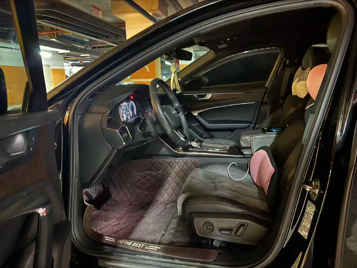 2020 Audi A6L 2.0T 190HP L4 7DCT,autocango,china used car exporter,china ev exporter,chinese used car exporter,chinese used ev exporter