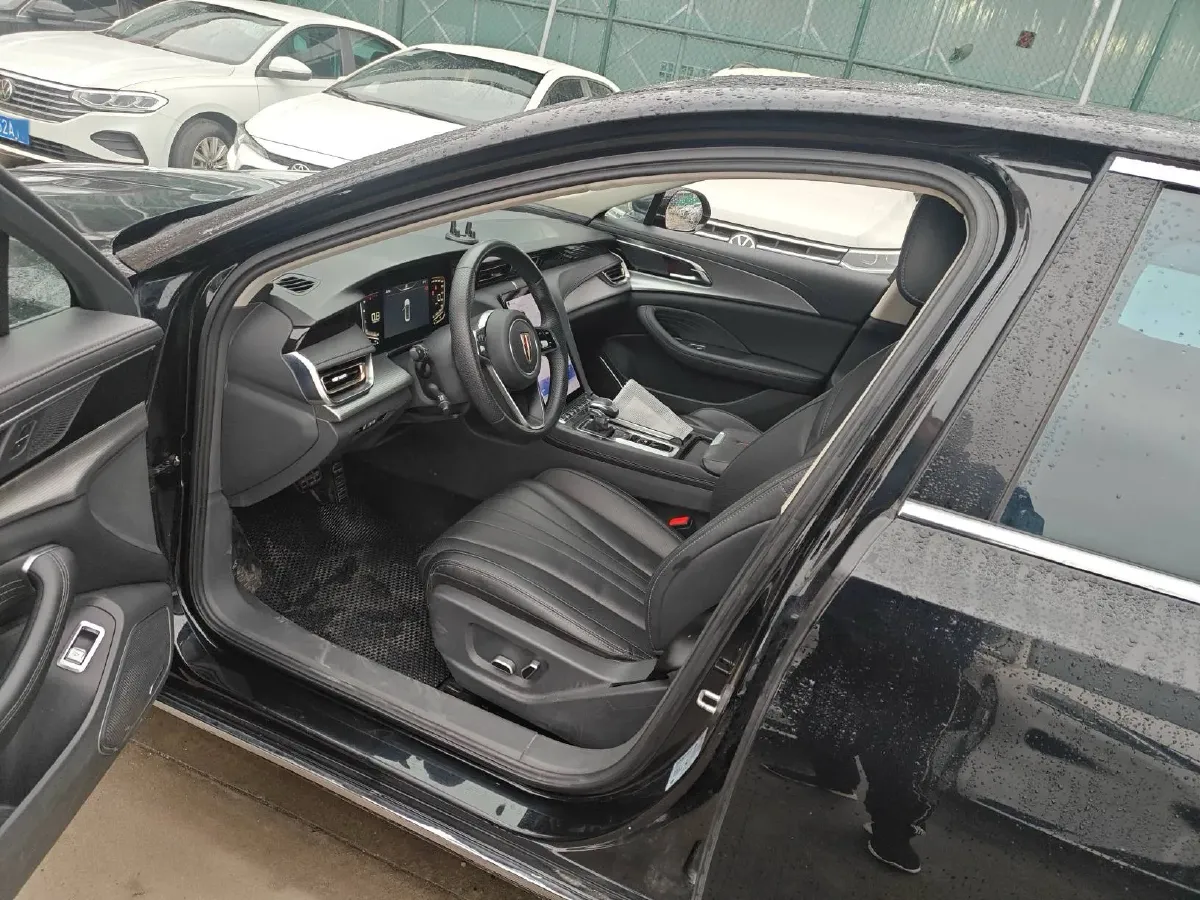 2022 HongQi H5 1.5T 169HP L4 7DCT,autocango,china used car exporter,china ev exporter,chinese used car exporter,chinese used ev exporter