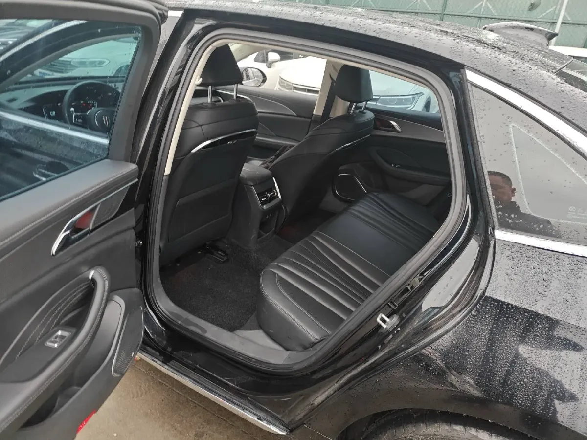 2022 HongQi H5 1.5T 169HP L4 7DCT,autocango,china used car exporter,china ev exporter,chinese used car exporter,chinese used ev exporter