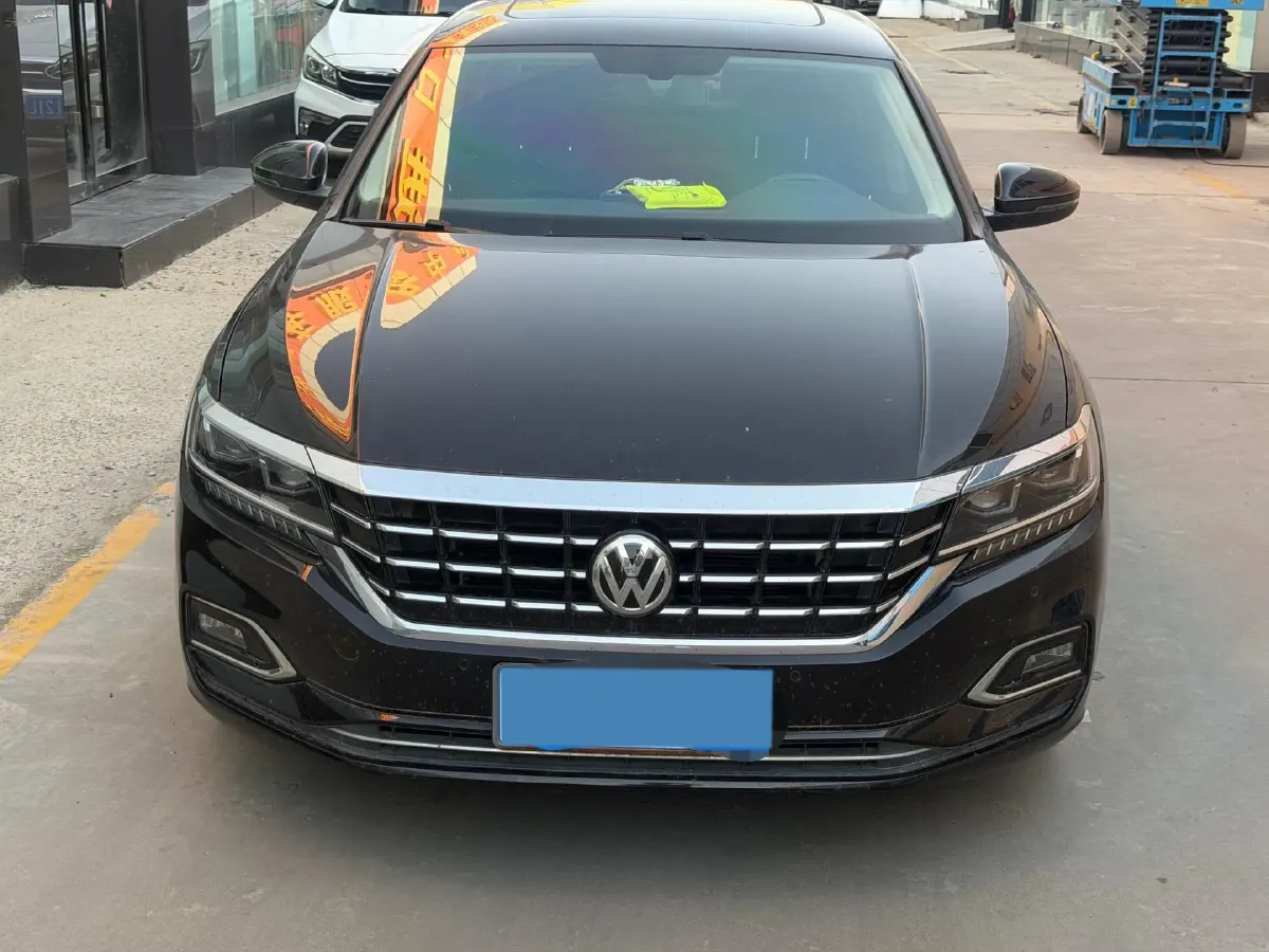 2019 Volkswagen Passat 2.0T 186HP L4 7DCT,autocango,china used car exporter,china ev exporter,chinese used car exporter,chinese used ev exporter