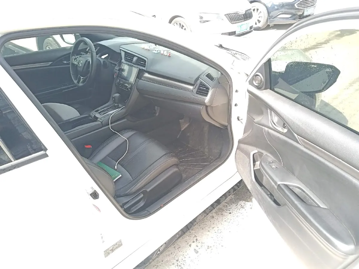 2021 Honda Civic 1.5T 177HP L4 CVT,autocango,china used car exporter,china ev exporter,chinese used car exporter,chinese used ev exporter