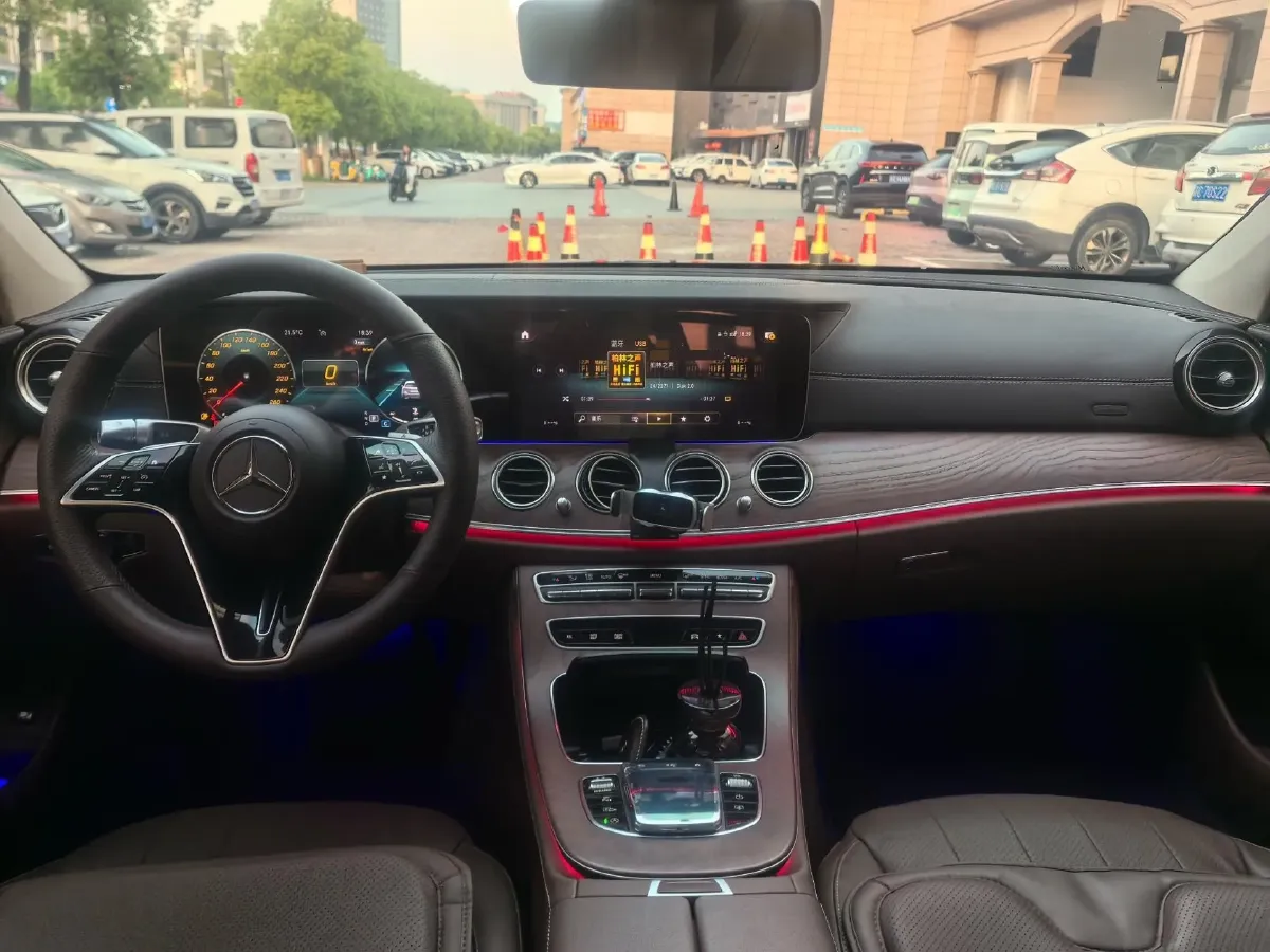 2023 Mercedes-Benz E Class 2.0T 258HP L4 9AT,autocango,china used car exporter,china ev exporter,chinese used car exporter,chinese used ev exporter