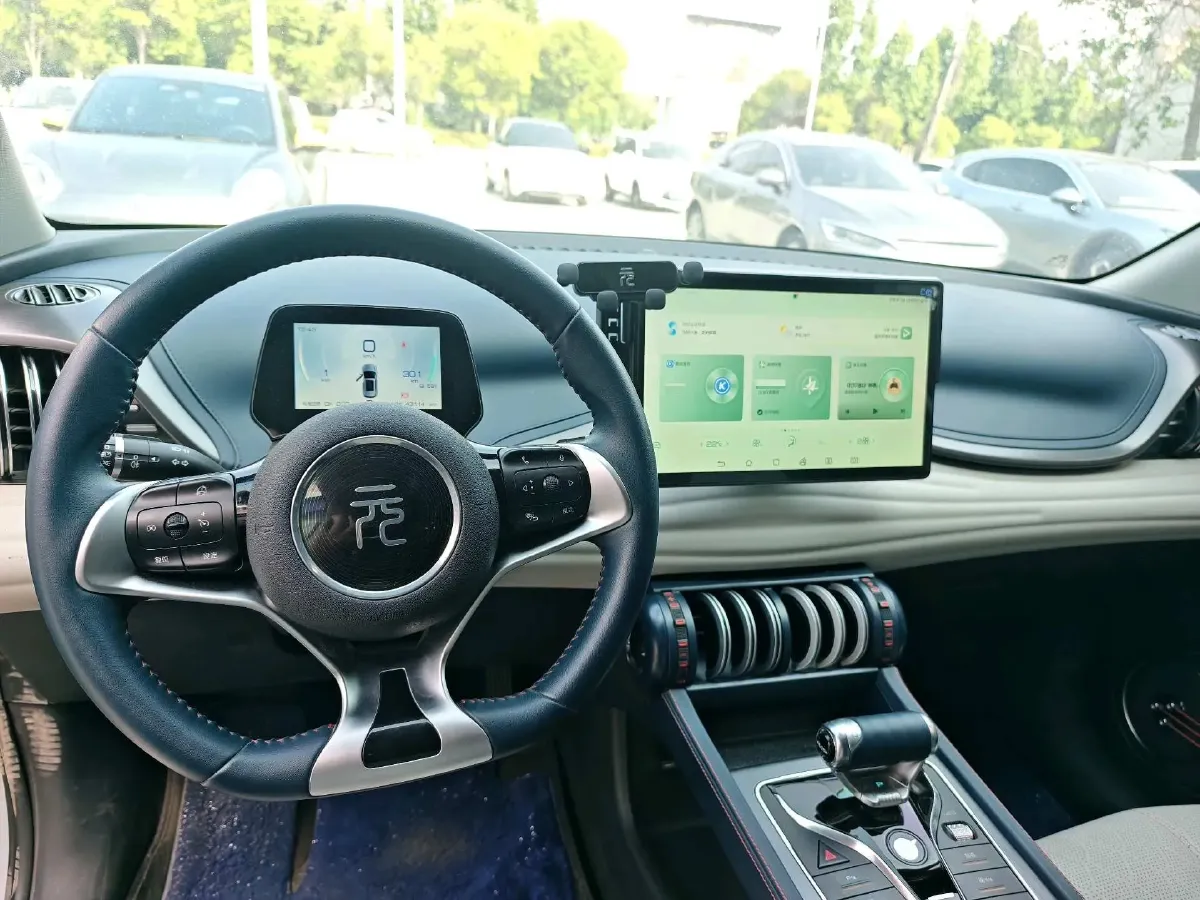 2022 Hycan Z03 BEV 64.23KWH,autocango,china used car exporter,china ev exporter,chinese used car exporter,chinese used ev exporter