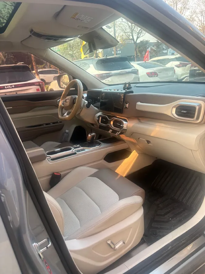 2020 Geely ICON 1.5T 177HP L3 7DCT,autocango,china used car exporter,china ev exporter,chinese used car exporter,chinese used ev exporter