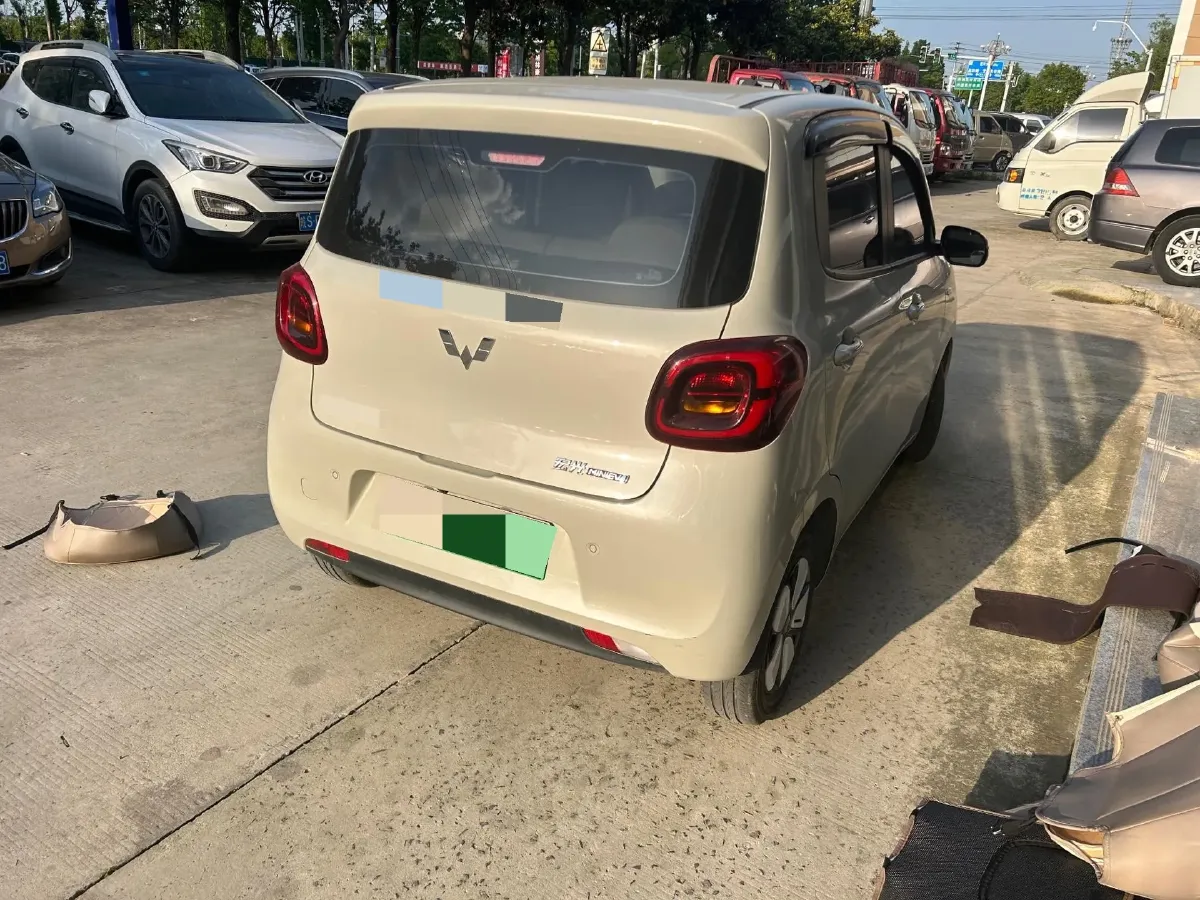 2025 WuLing HongGuang MINI EV BEV 16.2KWH,autocango,china used car exporter,china ev exporter,chinese used car exporter,chinese used ev exporter