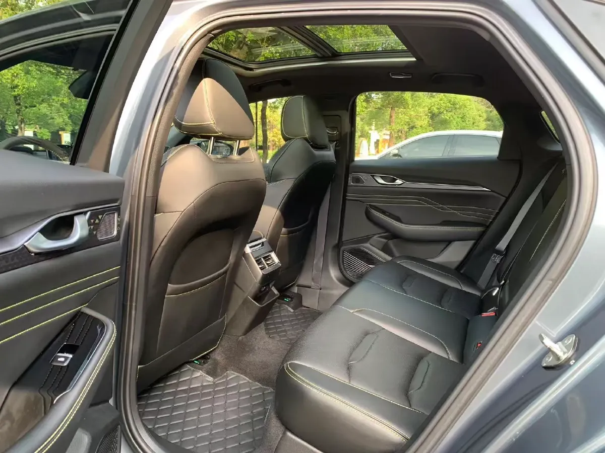 2023 Geely Preface 1.5T 181HP L4 7DCT,autocango,china used car exporter,china ev exporter,chinese used car exporter,chinese used ev exporter