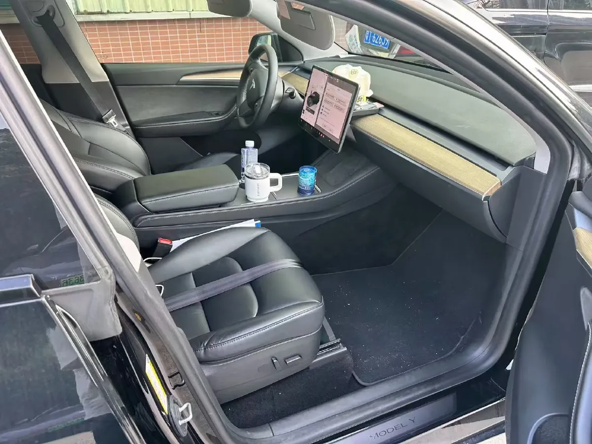 2022 Tesla Model Y BEV 60KWH,autocango,china used car exporter,china ev exporter,chinese used car exporter,chinese used ev exporter