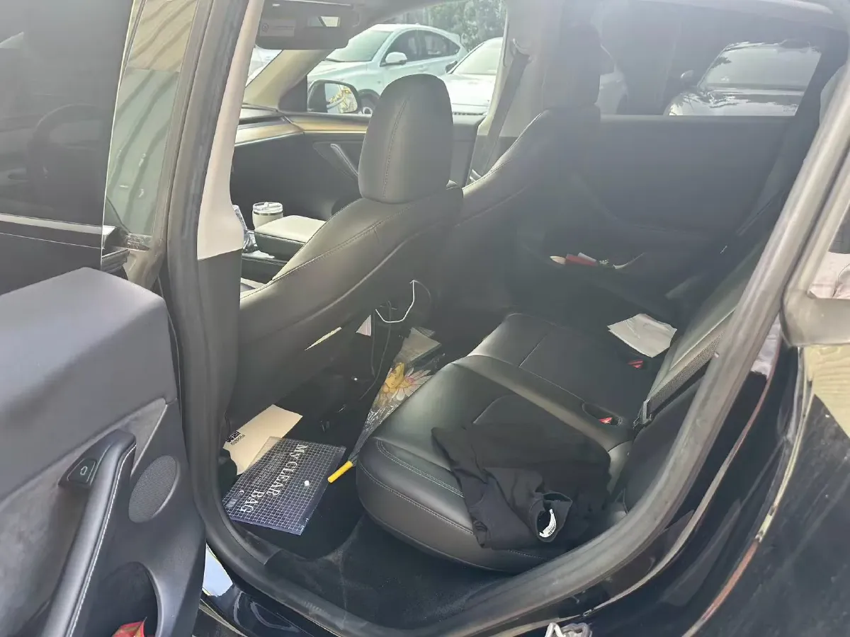 2022 Tesla Model Y BEV 60KWH,autocango,china used car exporter,china ev exporter,chinese used car exporter,chinese used ev exporter