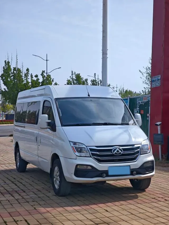 2021 MAXUS XinTu V80 2.0T 139HP L4 6MT,autocango,china used car exporter,china ev exporter,chinese used car exporter,chinese used ev exporter