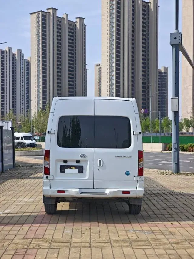 2021 MAXUS XinTu V80 2.0T 139HP L4 6MT,autocango,china used car exporter,china ev exporter,chinese used car exporter,chinese used ev exporter