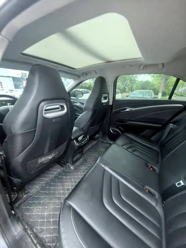 2022 Ford Focus 1.5T 177HP L4 6AT,autocango,china used car exporter,china ev exporter,chinese used car exporter,chinese used ev exporter