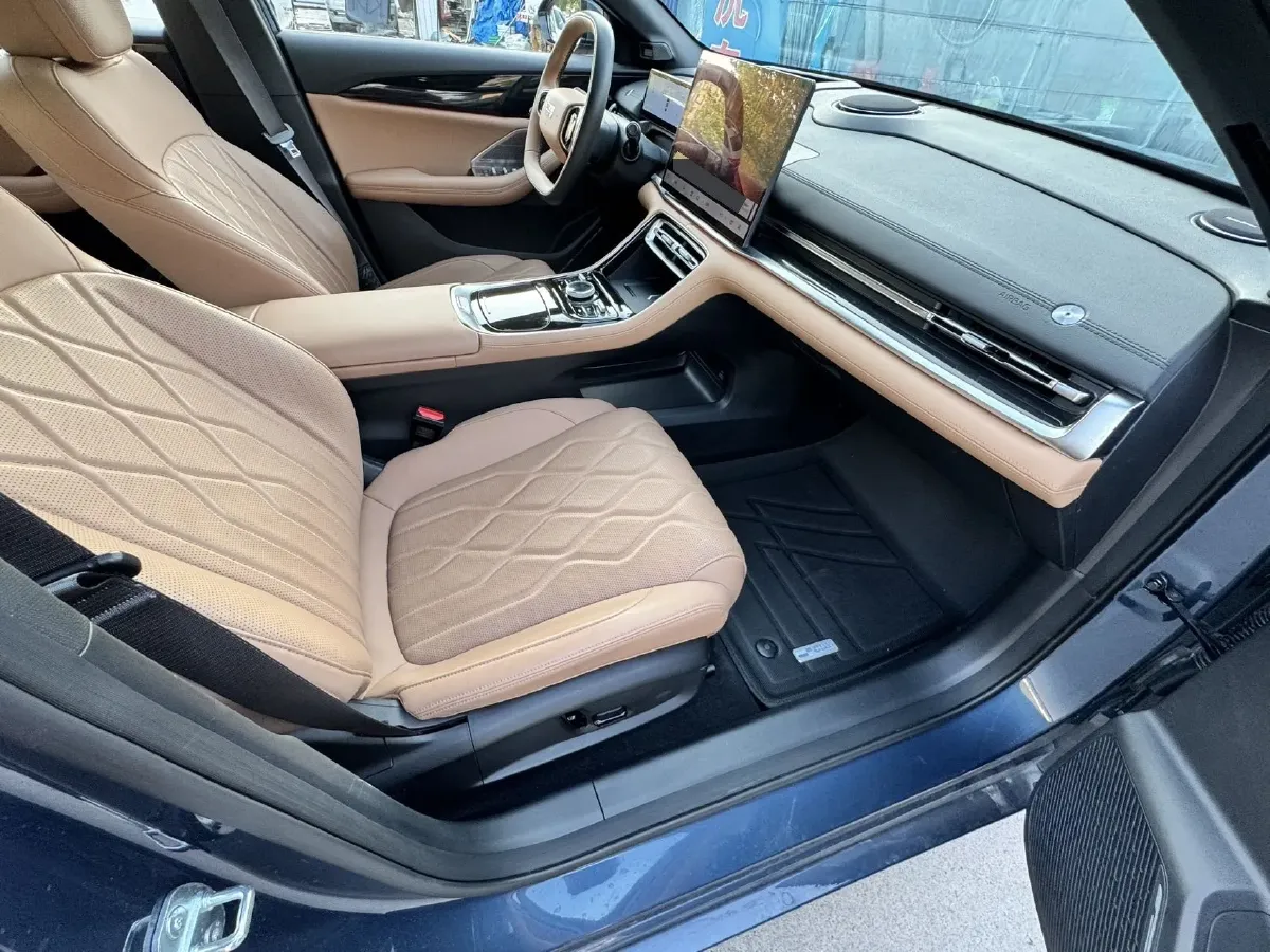 2025 Geely Galaxy A7 1.5L 112HP L4 1DHT PHEV,autocango,china used car exporter,china ev exporter,chinese used car exporter,chinese used ev exporter