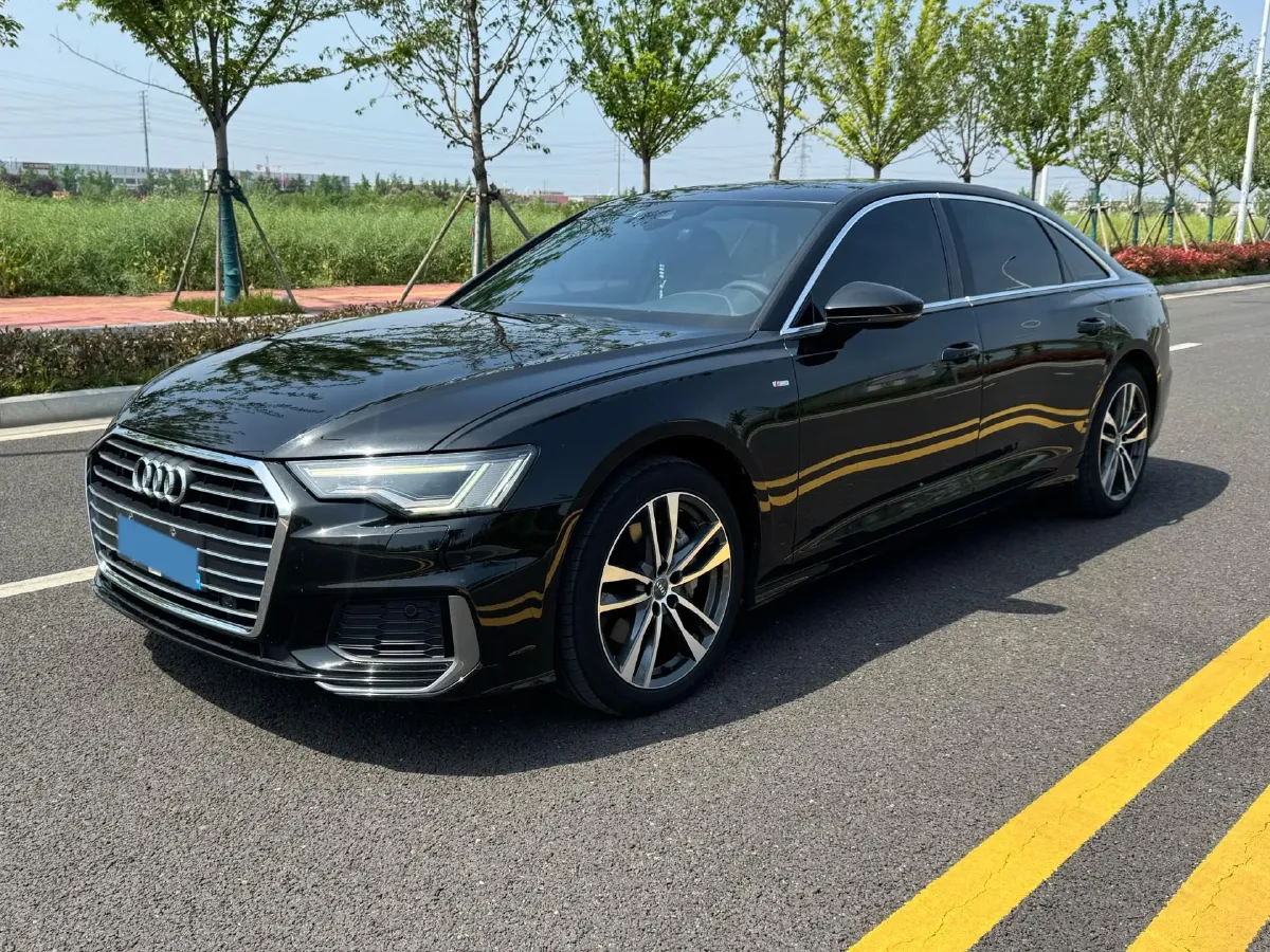 2020 Audi A6L 2.0T 190HP L4 7DCT,autocango,china used car exporter,china ev exporter,chinese used car exporter,chinese used ev exporter