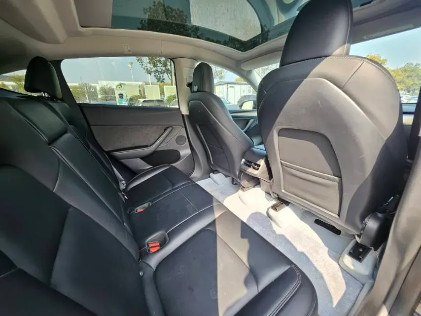 2021 Tesla Model Y BEV 60KWH,autocango,china used car exporter,china ev exporter,chinese used car exporter,chinese used ev exporter