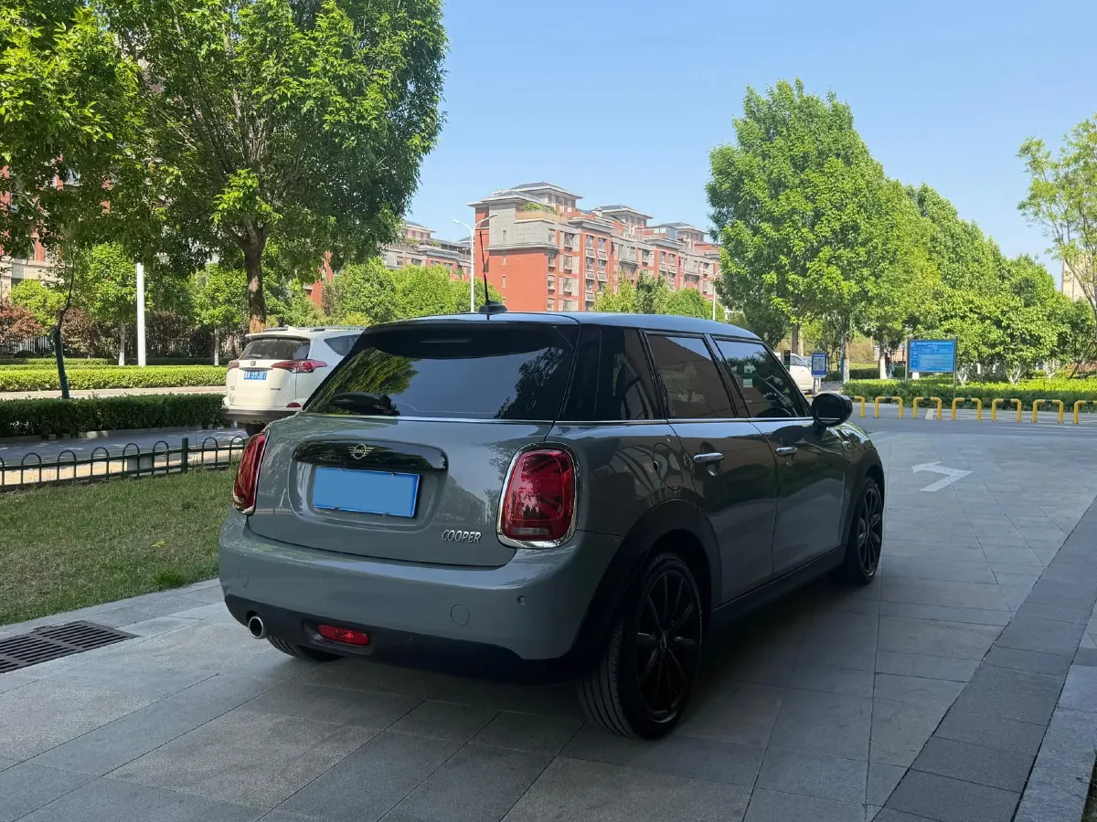 2021 MINI MINI 1.5T 136HP L3 7DCT,autocango,china used car exporter,china ev exporter,chinese used car exporter,chinese used ev exporter