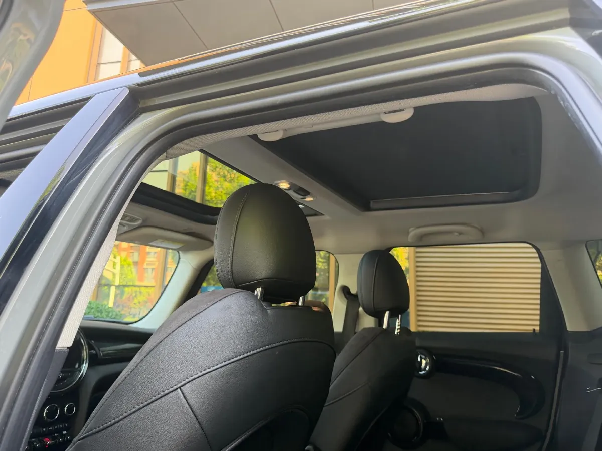 2021 MINI MINI 1.5T 136HP L3 7DCT,autocango,china used car exporter,china ev exporter,chinese used car exporter,chinese used ev exporter