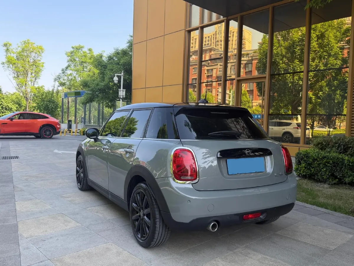 2021 MINI MINI 1.5T 136HP L3 7DCT,autocango,china used car exporter,china ev exporter,chinese used car exporter,chinese used ev exporter