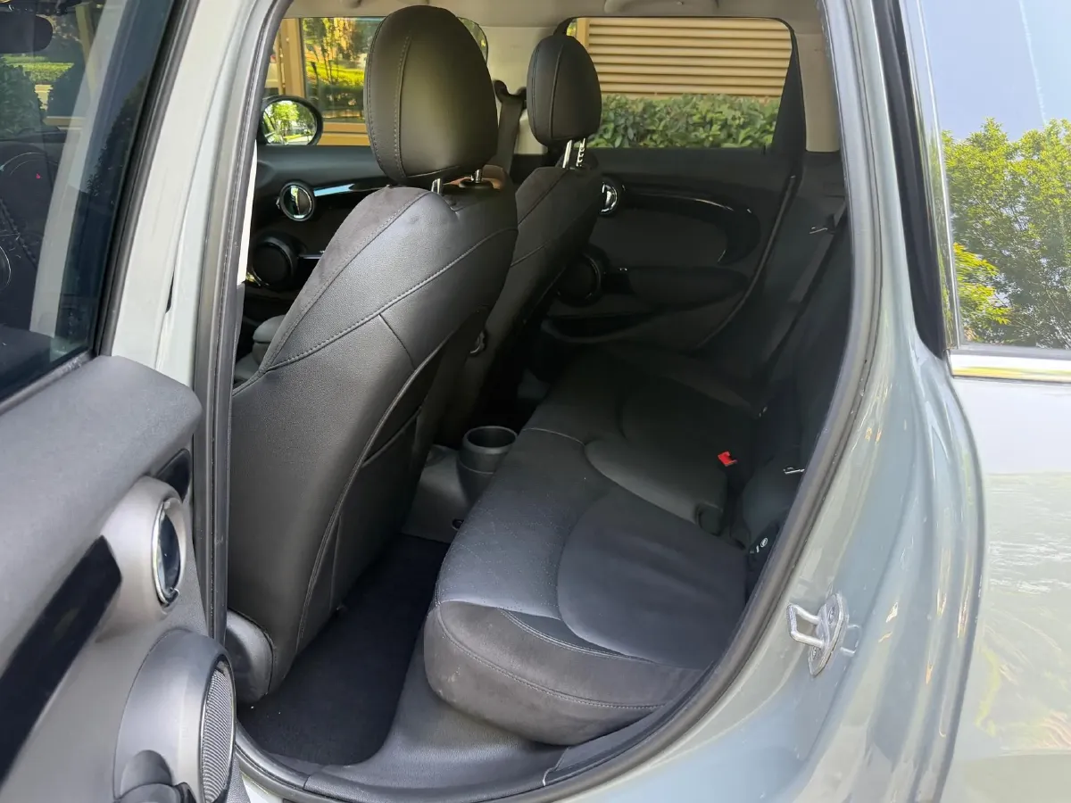 2021 MINI MINI 1.5T 136HP L3 7DCT,autocango,china used car exporter,china ev exporter,chinese used car exporter,chinese used ev exporter