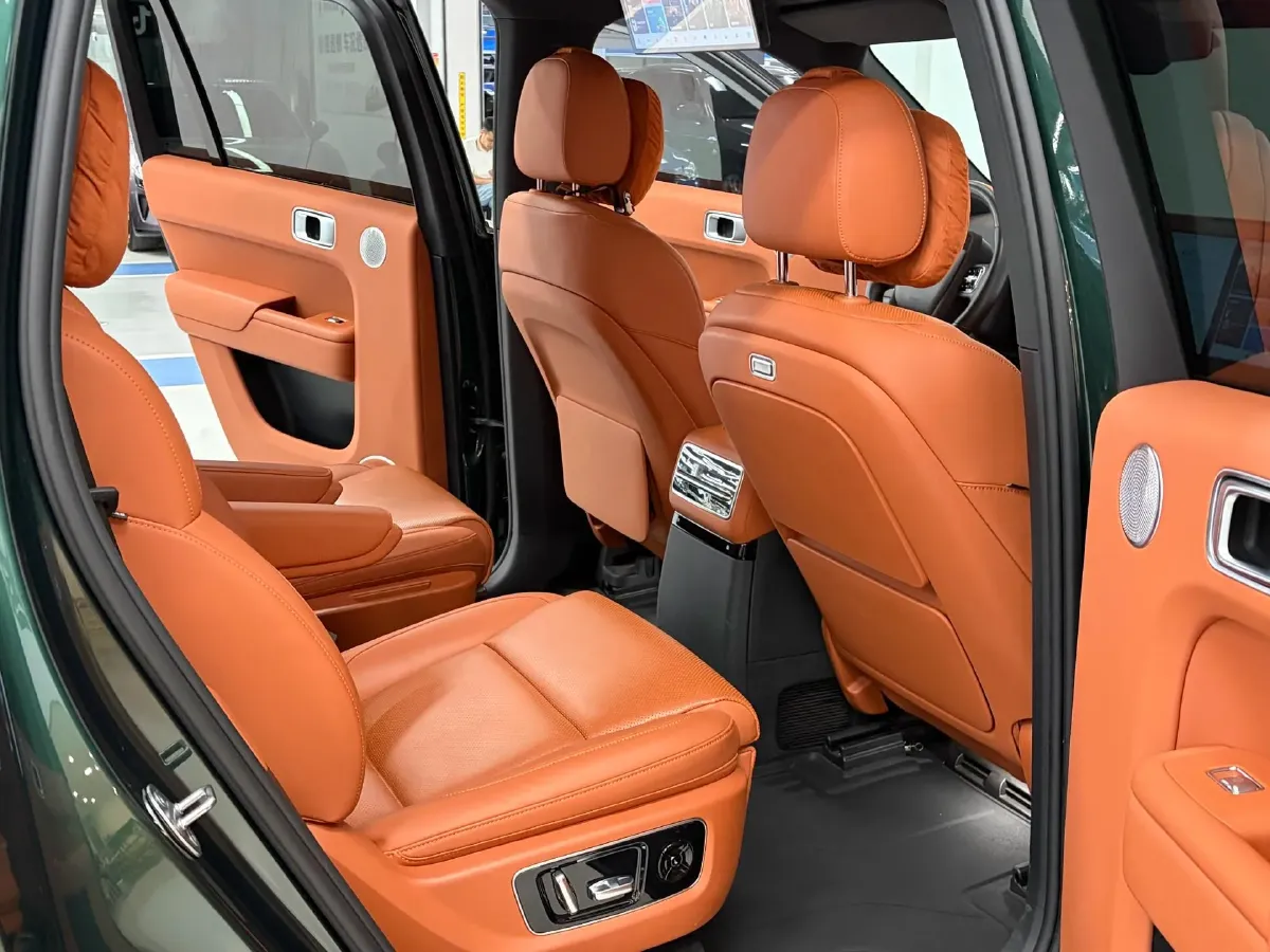 2022 Li L9 Range Extended 154HP REEV 42.6KWH,autocango,china used car exporter,china ev exporter,chinese used car exporter,chinese used ev exporter