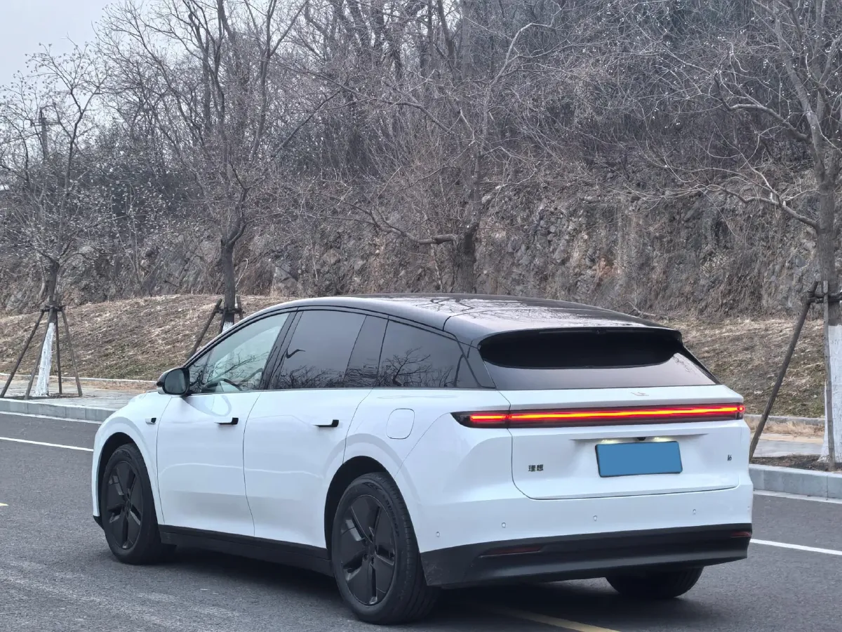 2025 Li i6 BEV,autocango,china used car exporter,china ev exporter,chinese used car exporter,chinese used ev exporter