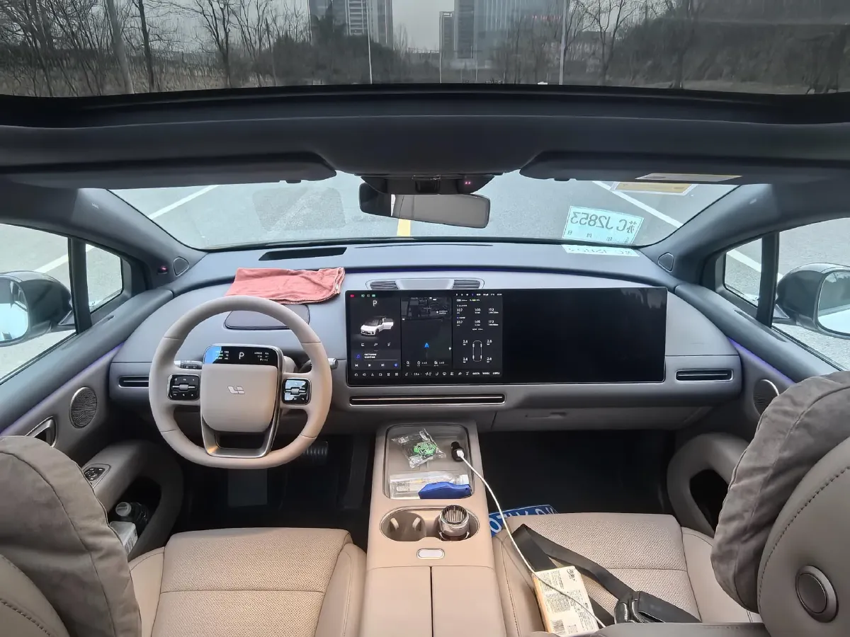 2025 Li i6 BEV,autocango,china used car exporter,china ev exporter,chinese used car exporter,chinese used ev exporter