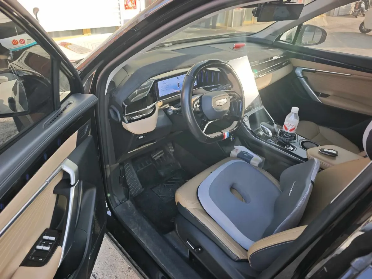 2023 Geely StarRay 1.5T 181HP L4 7DCT,autocango,china used car exporter,china ev exporter,chinese used car exporter,chinese used ev exporter