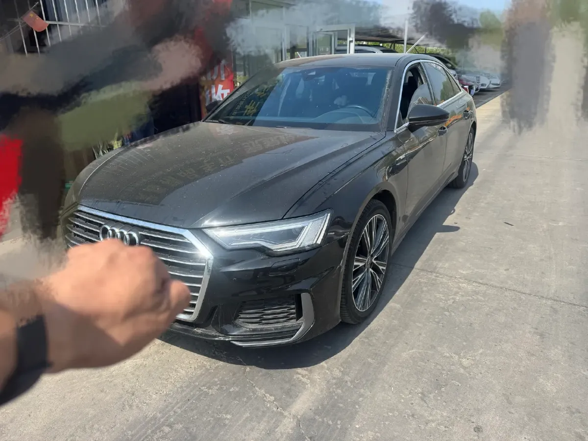2022 Audi A6L 2.0T 190HP L4 7DCT,autocango,china used car exporter,china ev exporter,chinese used car exporter,chinese used ev exporter