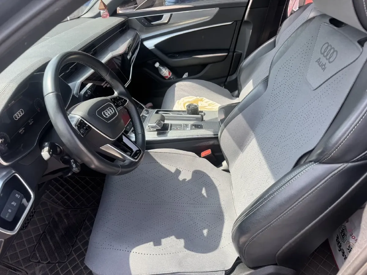 2022 Audi A6L 2.0T 190HP L4 7DCT,autocango,china used car exporter,china ev exporter,chinese used car exporter,chinese used ev exporter