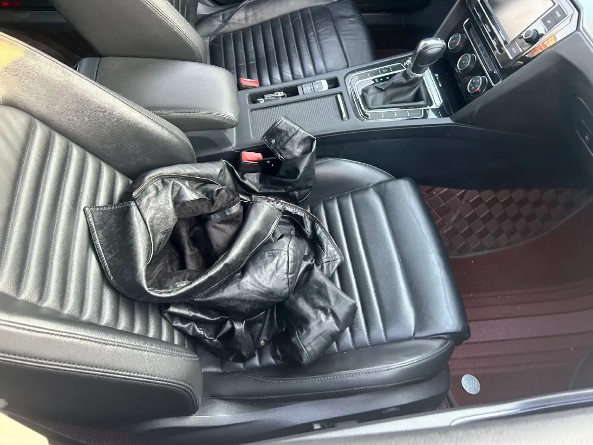 2019 Chevrolet Malibu XL 2.0T 241HP L4 9AT,autocango,china used car exporter,china ev exporter,chinese used car exporter,chinese used ev exporter