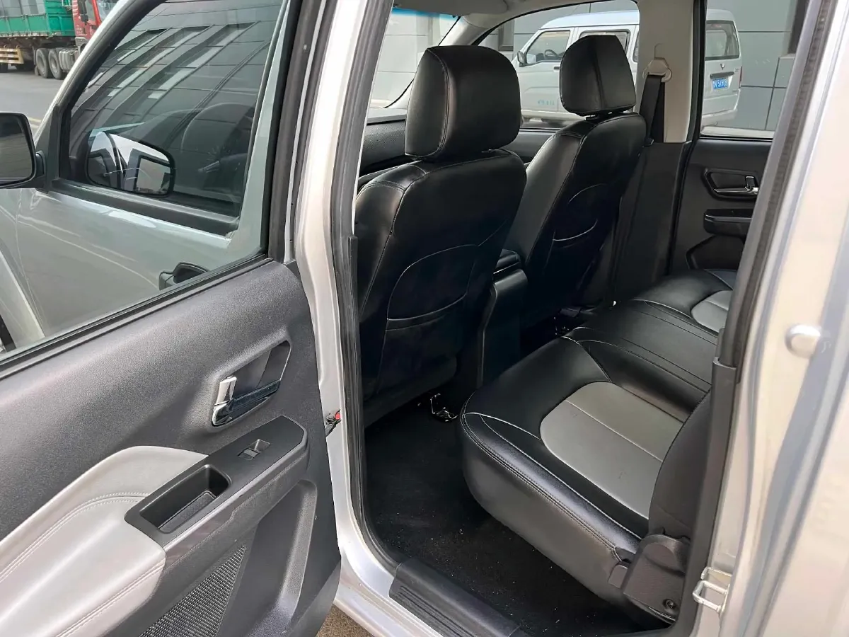 2023 Great Wall Wingle 5 2.0T 139HP L4 6MT,autocango,china used car exporter,china ev exporter,chinese used car exporter,chinese used ev exporter