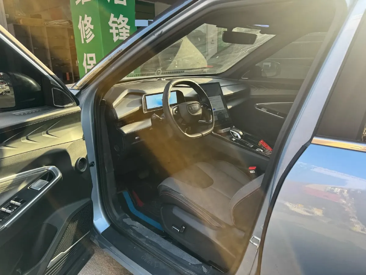 2023 Geely Azkarra 1.5T 181HP L4 7DCT,autocango,china used car exporter,china ev exporter,chinese used car exporter,chinese used ev exporter