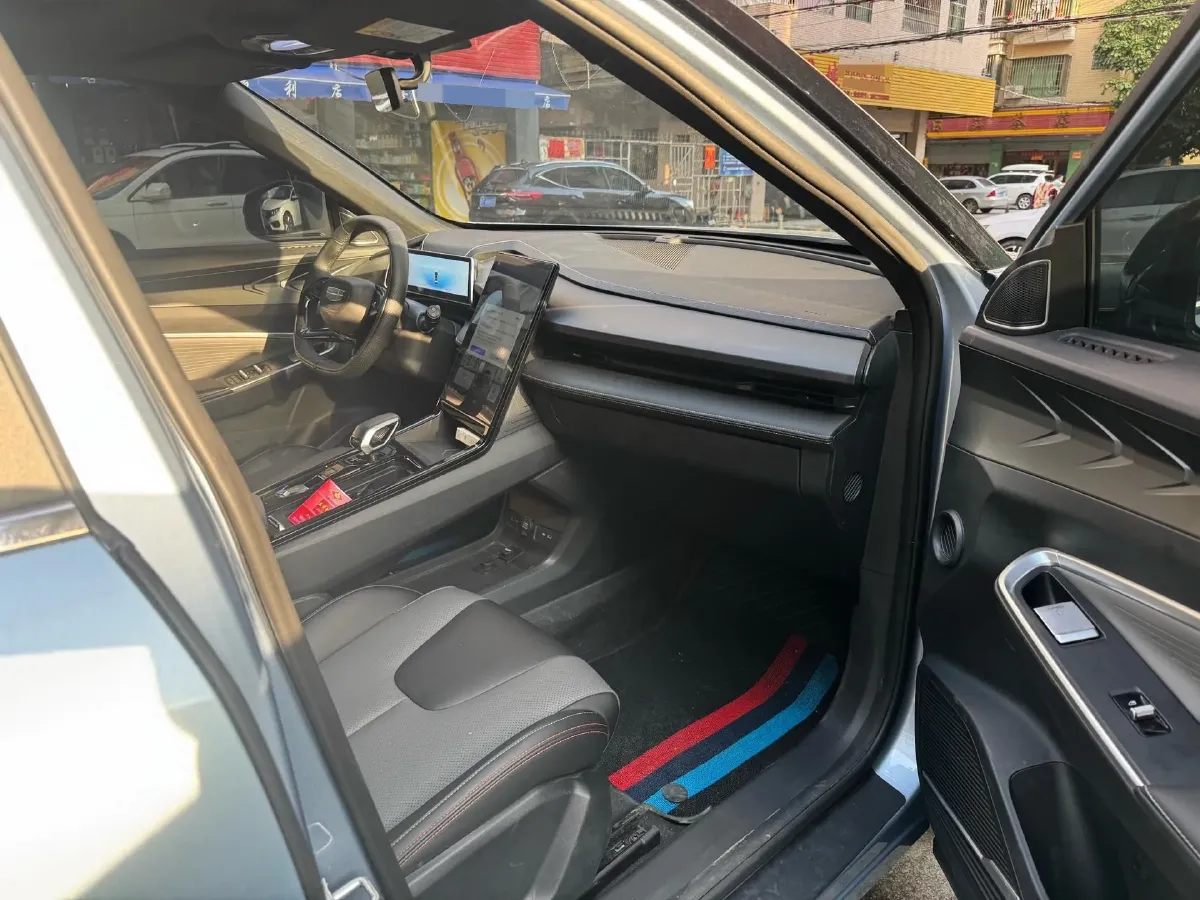 2023 Geely Azkarra 1.5T 181HP L4 7DCT,autocango,china used car exporter,china ev exporter,chinese used car exporter,chinese used ev exporter