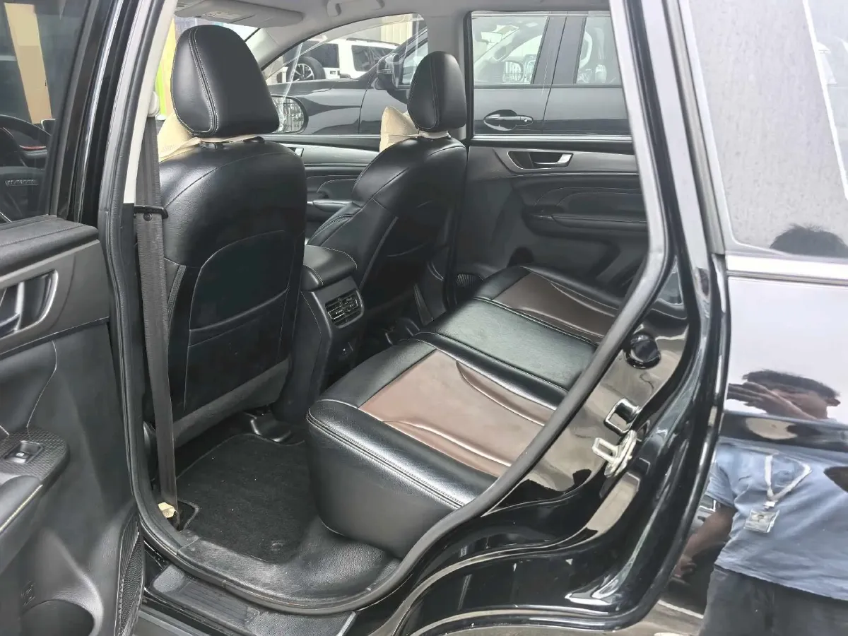 2022 Haval H6 1.5T 184HP L4 7DCT,autocango,china used car exporter,china ev exporter,chinese used car exporter,chinese used ev exporter