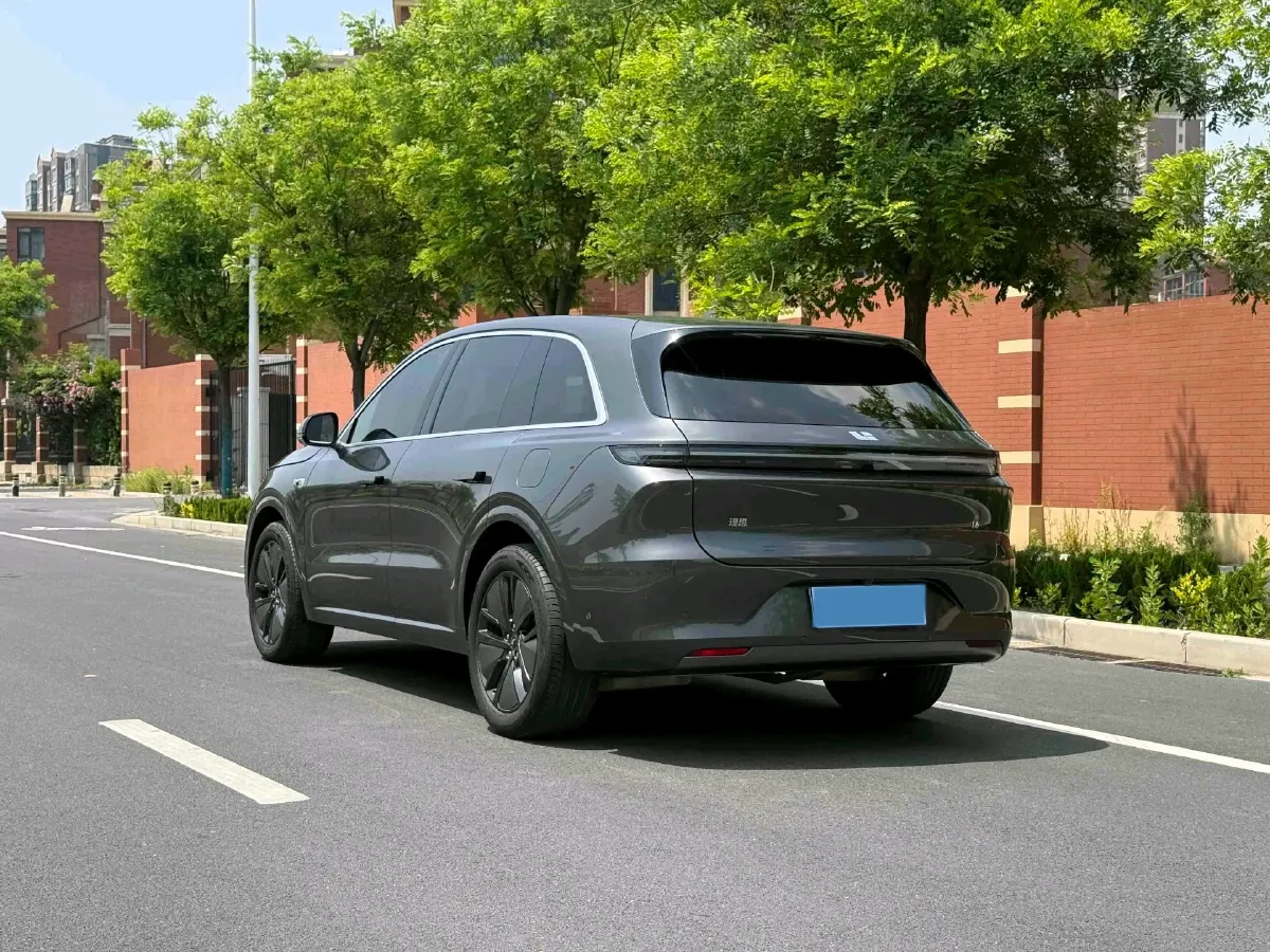 2024 Li L6 Range Extended 154HP L4 REEV 36.8KWH,autocango,china used car exporter,china ev exporter,chinese used car exporter,chinese used ev exporter