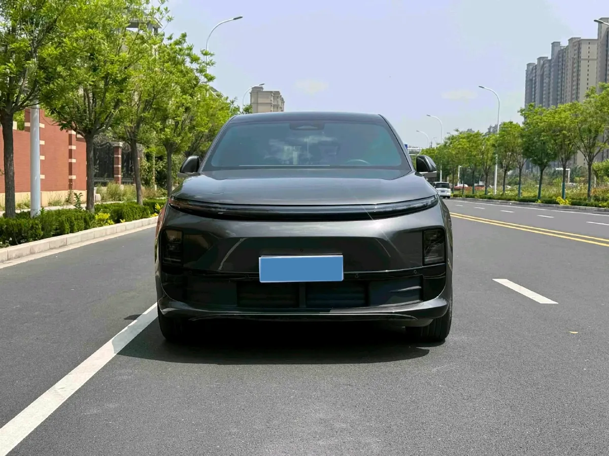 2024 Li L6 Range Extended 154HP L4 REEV 36.8KWH,autocango,china used car exporter,china ev exporter,chinese used car exporter,chinese used ev exporter
