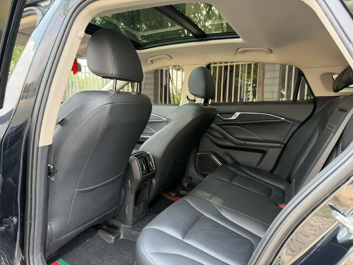 2021 Bestune B70 1.5T 169HP L4 7DCT,autocango,china used car exporter,china ev exporter,chinese used car exporter,chinese used ev exporter