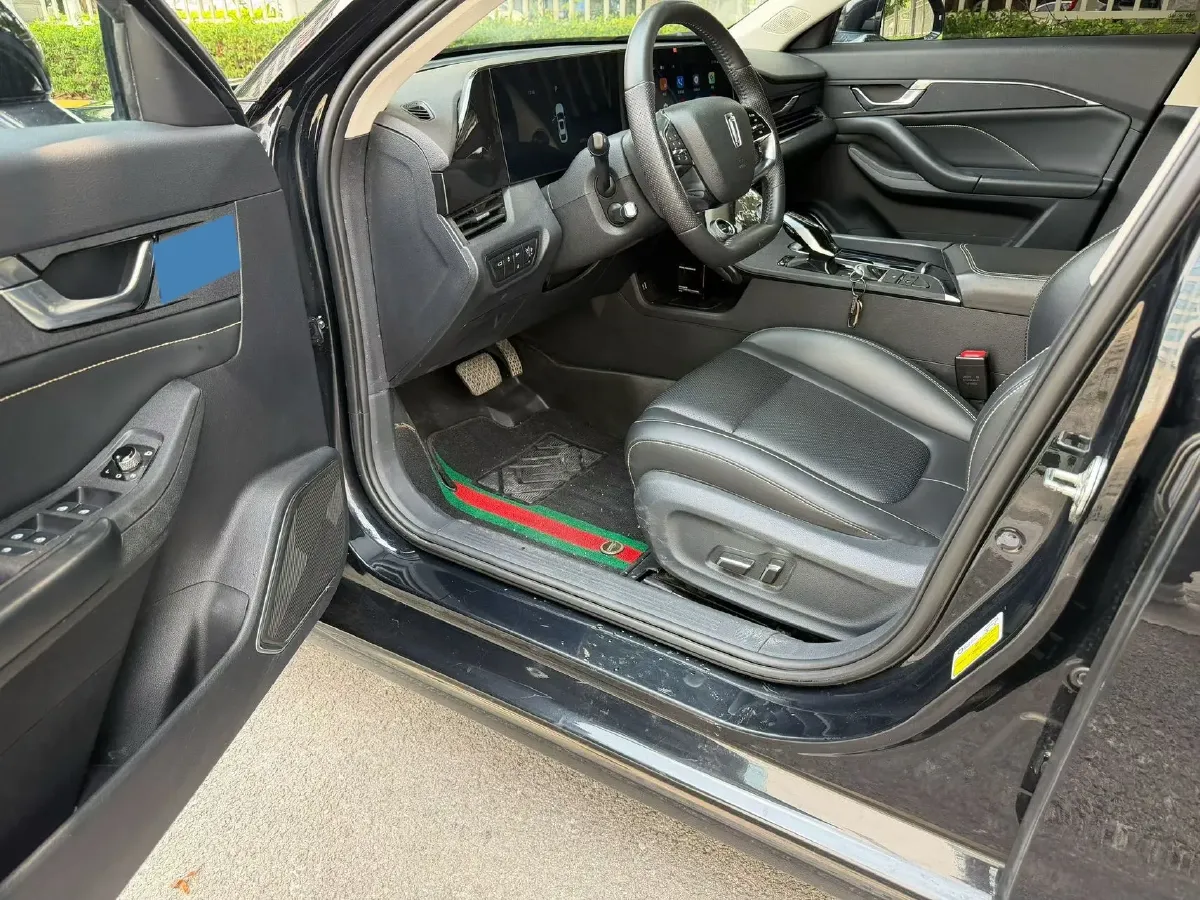 2021 Bestune B70 1.5T 169HP L4 7DCT,autocango,china used car exporter,china ev exporter,chinese used car exporter,chinese used ev exporter