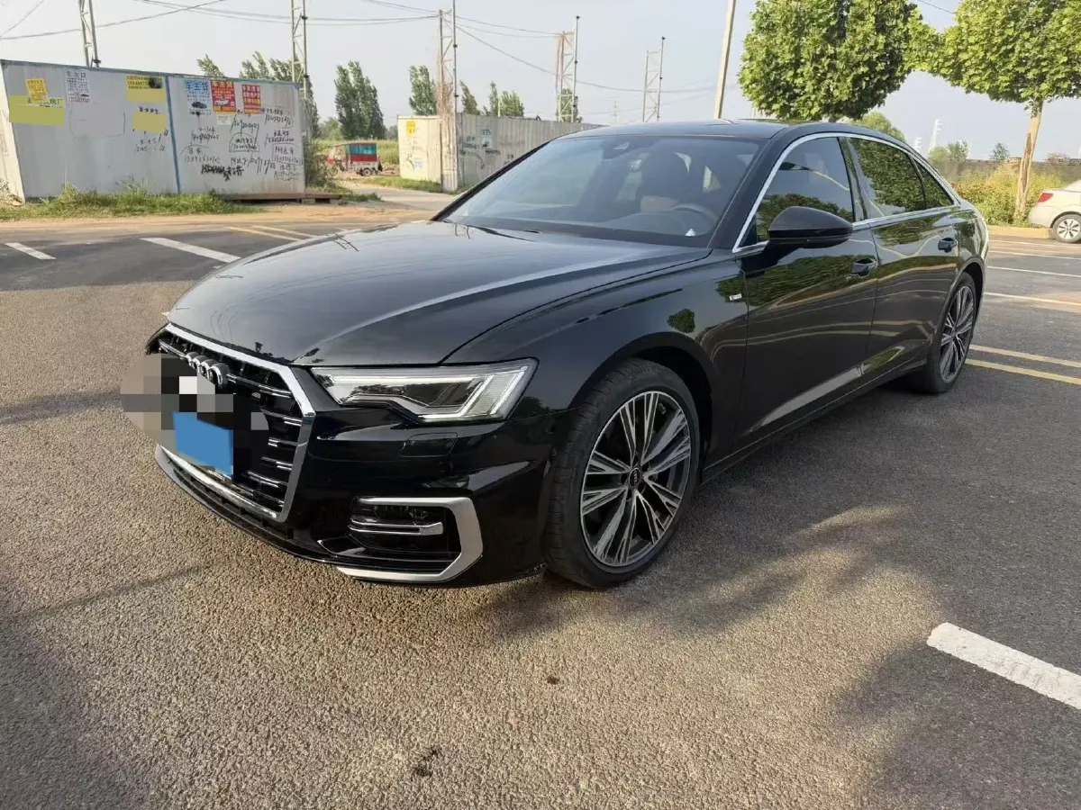 2023 Audi A6L 2.0T 245HP L4 7DCT,autocango,china used car exporter,china ev exporter,chinese used car exporter,chinese used ev exporter