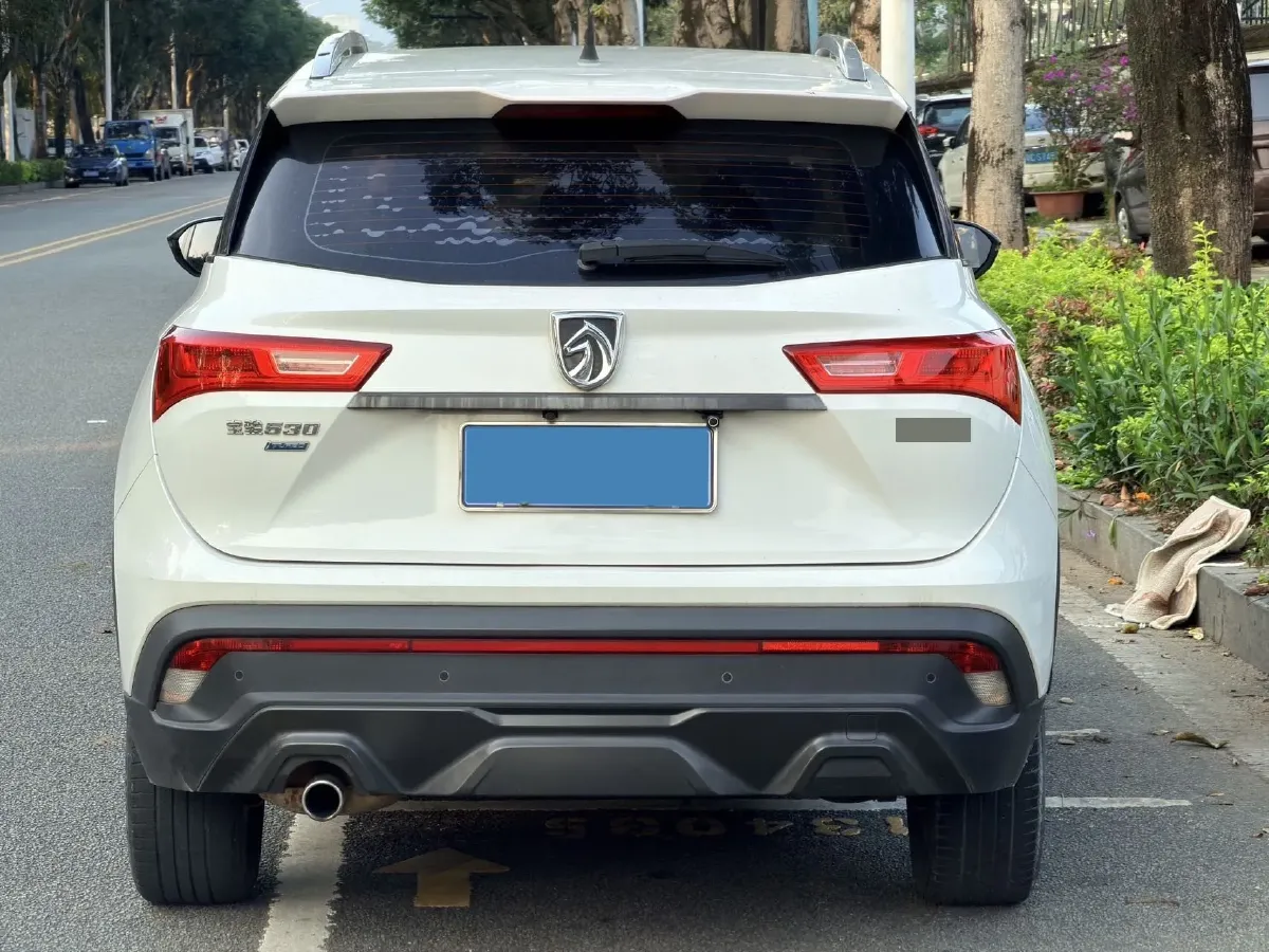 2019 BaoJun 530 1.5T 150HP L4 6MT,autocango,china used car exporter,china ev exporter,chinese used car exporter,chinese used ev exporter