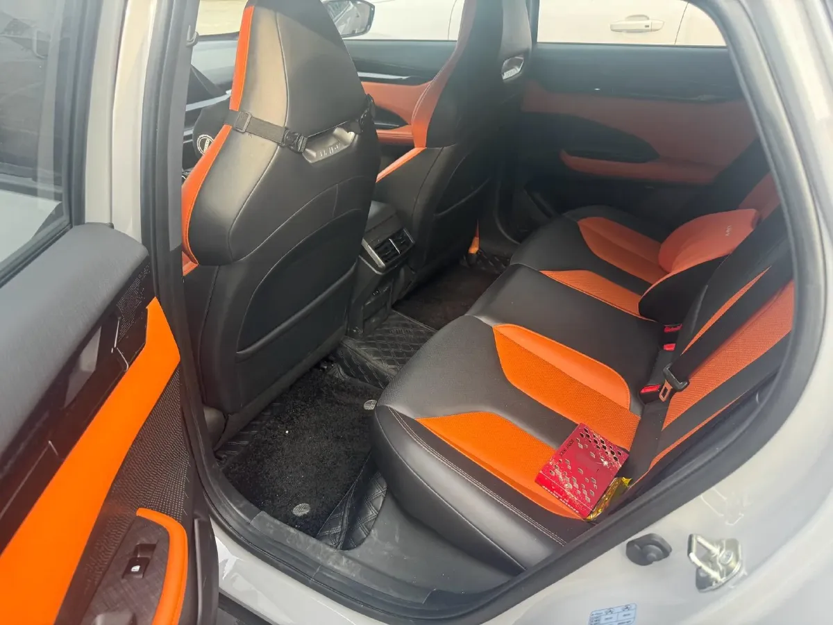 2023 ChangAn UNI-V 1.5T 188HP L4 7DCT,autocango,china used car exporter,china ev exporter,chinese used car exporter,chinese used ev exporter