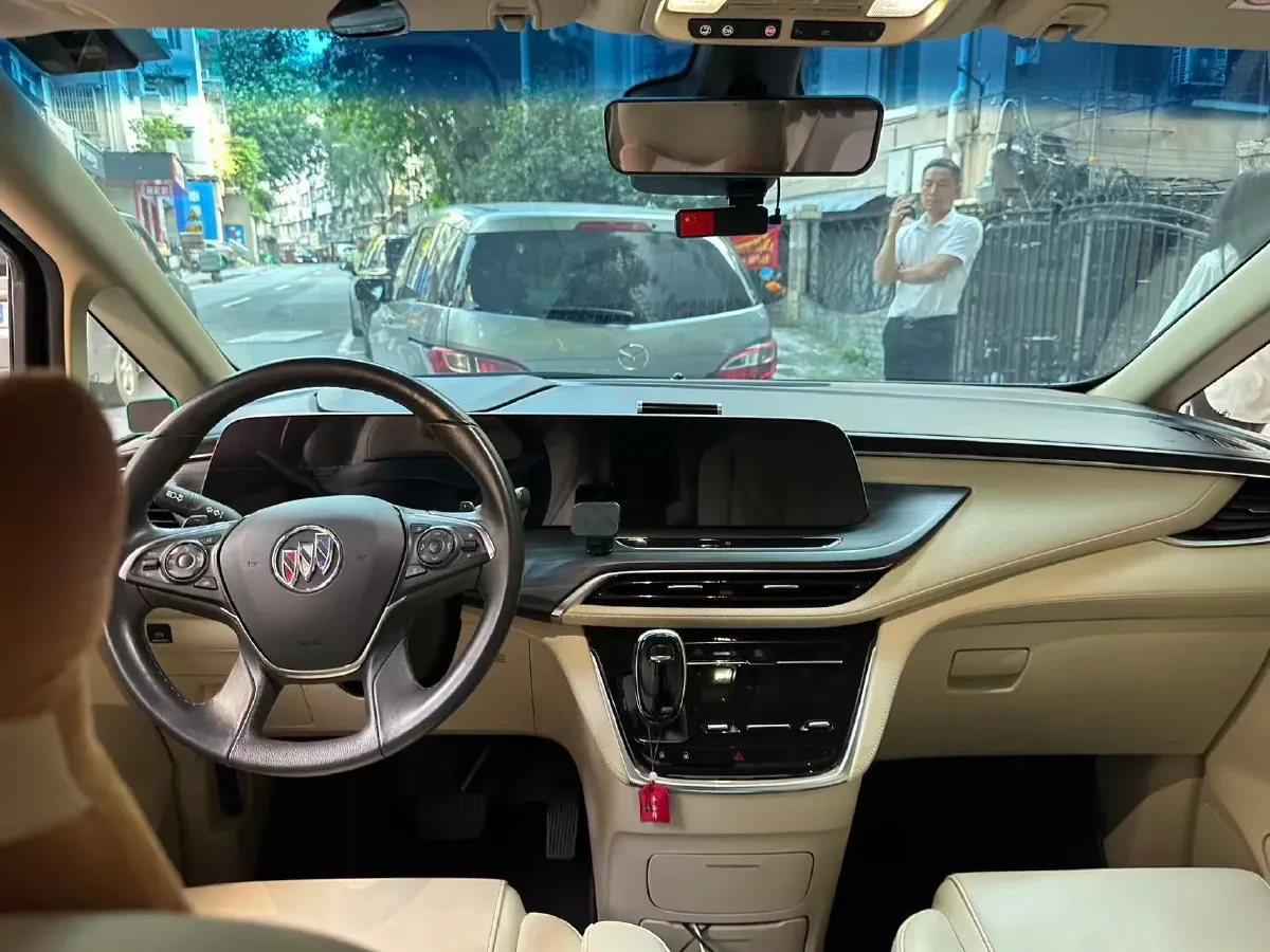 2023 Buick GL8 2.0T 237HP L4 9AT,autocango,china used car exporter,china ev exporter,chinese used car exporter,chinese used ev exporter