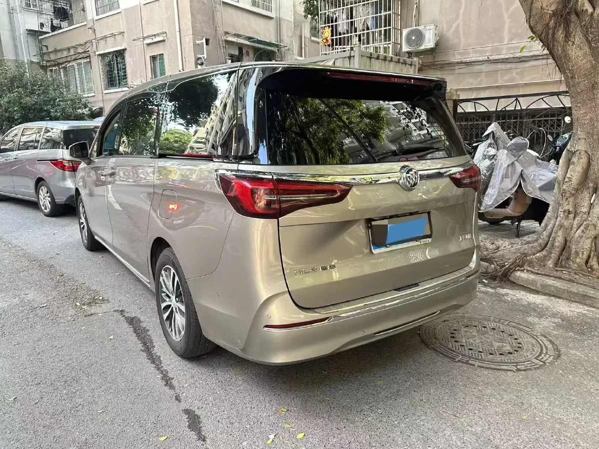 2023 Buick GL8 2.0T 237HP L4 9AT,autocango,china used car exporter,china ev exporter,chinese used car exporter,chinese used ev exporter