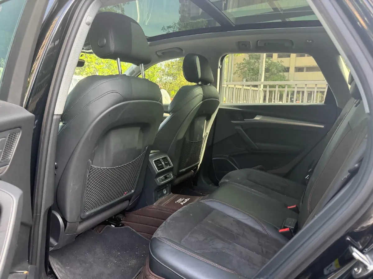 2018 Jeep Wrangler 2.0T 266HP L4 8AT,autocango,china used car exporter,china ev exporter,chinese used car exporter,chinese used ev exporter