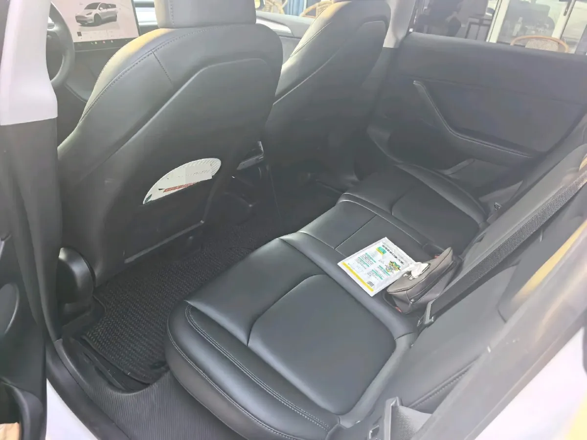 2024 Tesla Model Y BEV 78.4KWH,autocango,china used car exporter,china ev exporter,chinese used car exporter,chinese used ev exporter