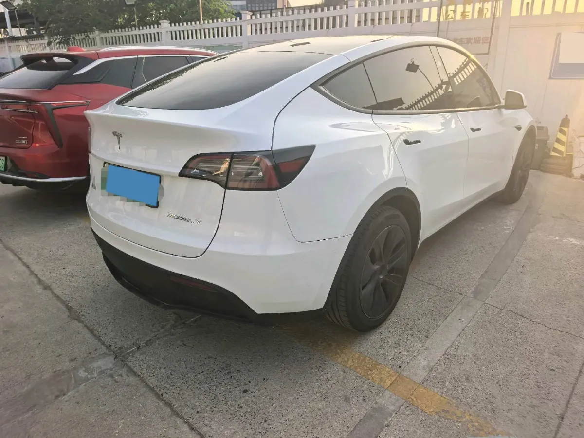 2024 Tesla Model Y BEV 78.4KWH,autocango,china used car exporter,china ev exporter,chinese used car exporter,chinese used ev exporter