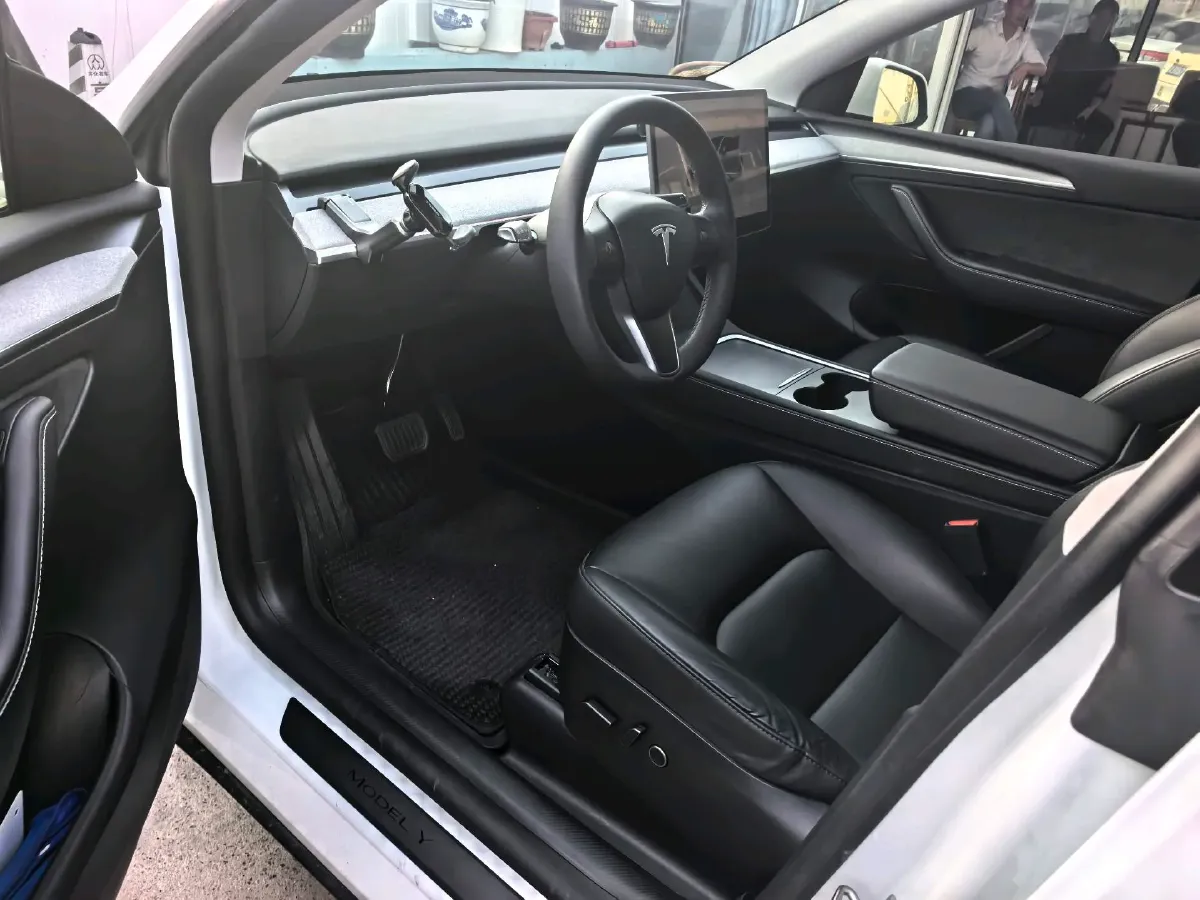 2024 Tesla Model Y BEV 78.4KWH,autocango,china used car exporter,china ev exporter,chinese used car exporter,chinese used ev exporter