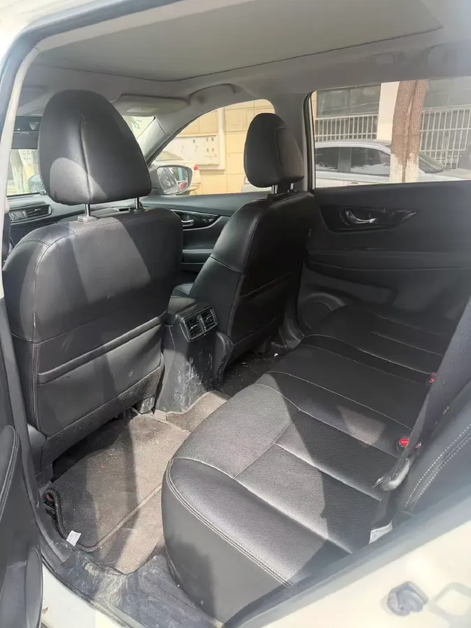 2021 Nissan X-Trail 2.0L 151HP L4 CVT,autocango,china used car exporter,china ev exporter,chinese used car exporter,chinese used ev exporter