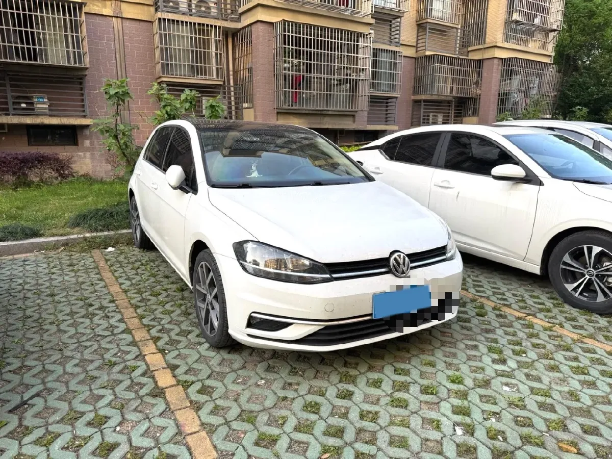 2020 Volkswagen Golf 1.2T 116HP L4 7DCT,autocango,china used car exporter,china ev exporter,chinese used car exporter,chinese used ev exporter