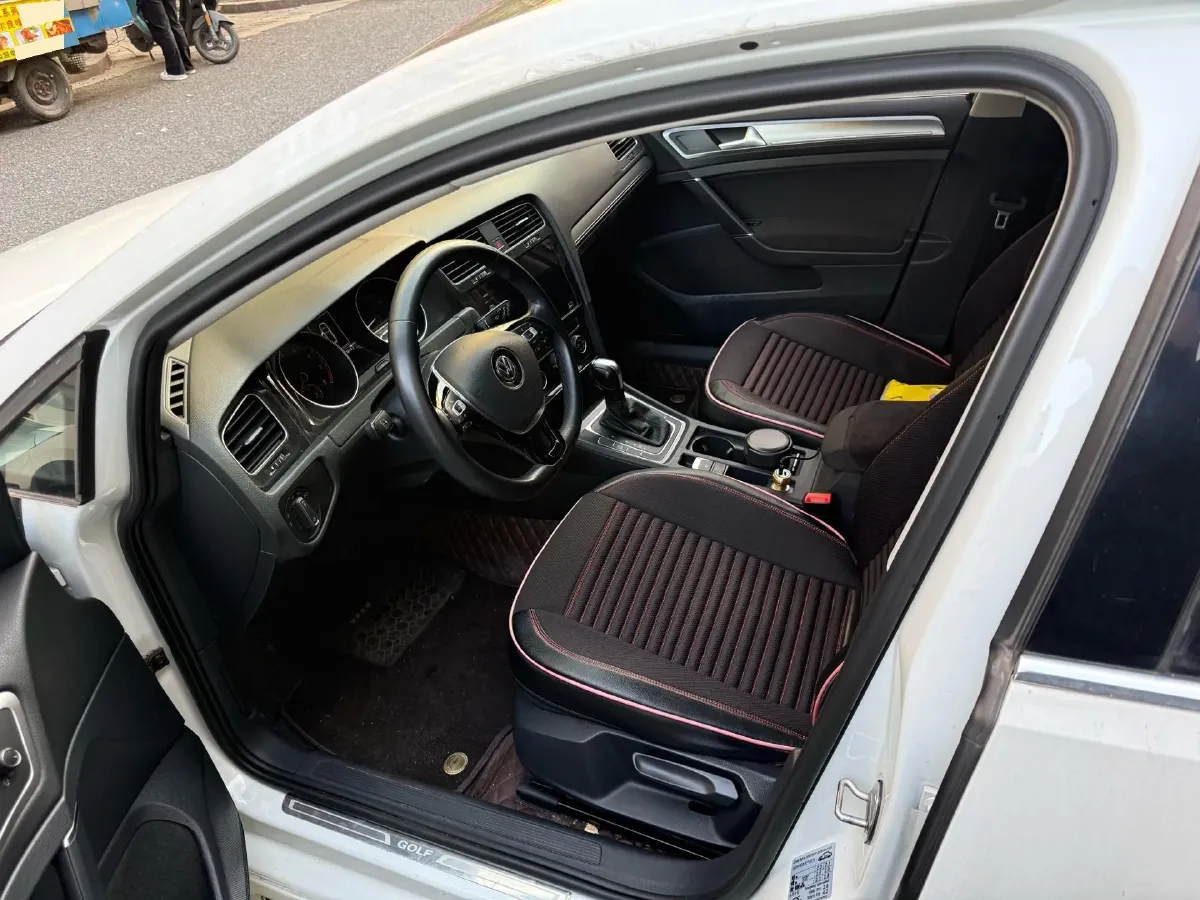 2020 Volkswagen Golf 1.2T 116HP L4 7DCT,autocango,china used car exporter,china ev exporter,chinese used car exporter,chinese used ev exporter