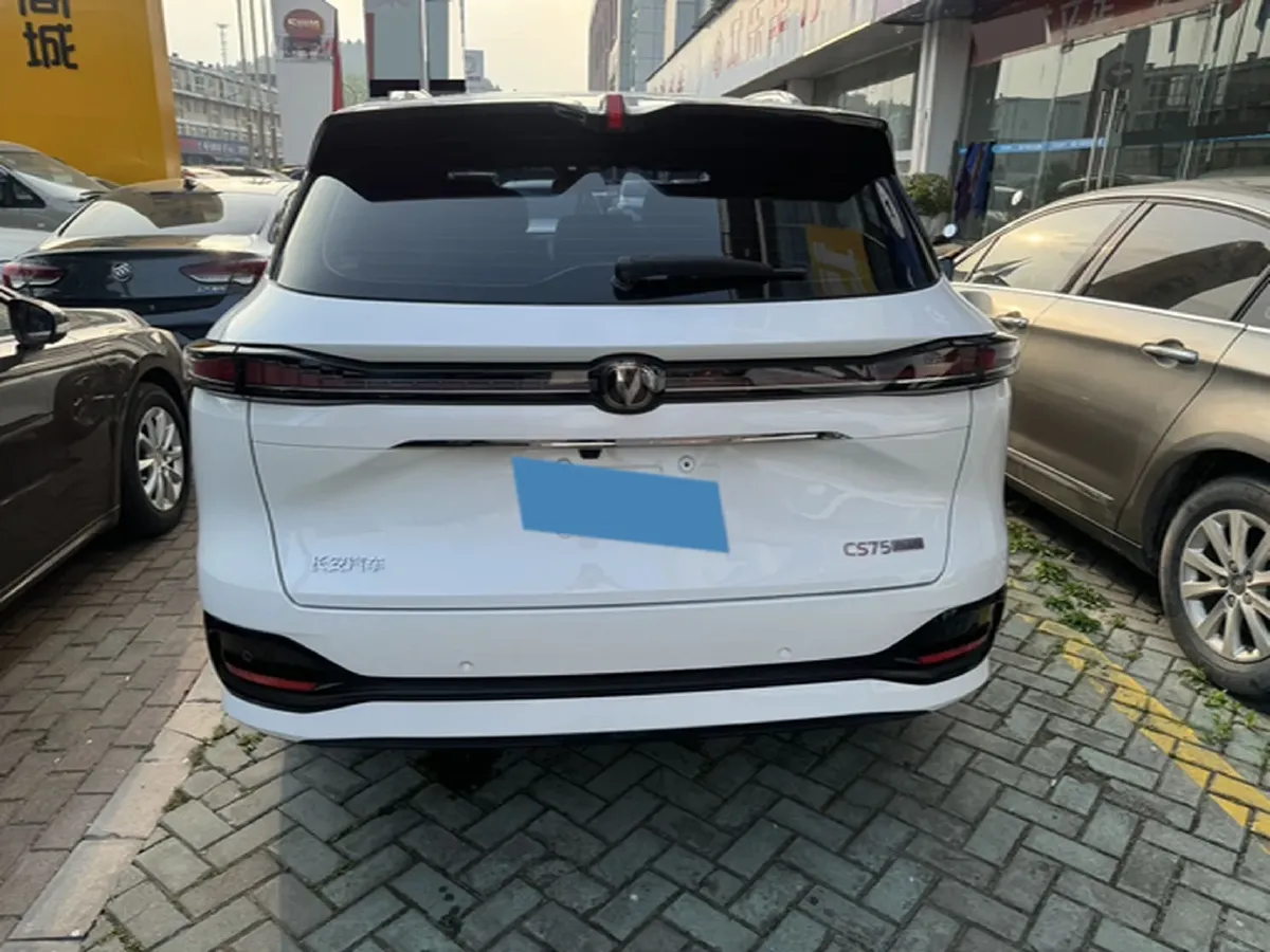 2025 ChangAn CS75 Plus 1.5T 192HP L4 8AT,autocango,china used car exporter,china ev exporter,chinese used car exporter,chinese used ev exporter
